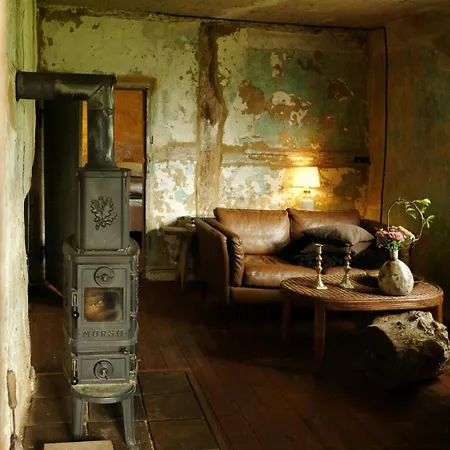 Former Village School With Sauna And Garden Rensow