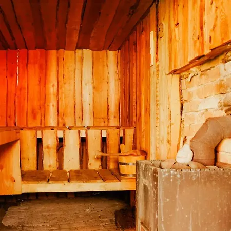 Former Village School With Sauna And Garden Rensow