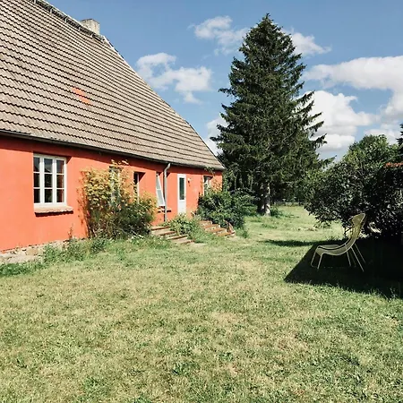 Former Village School With Sauna And Garden Rensow